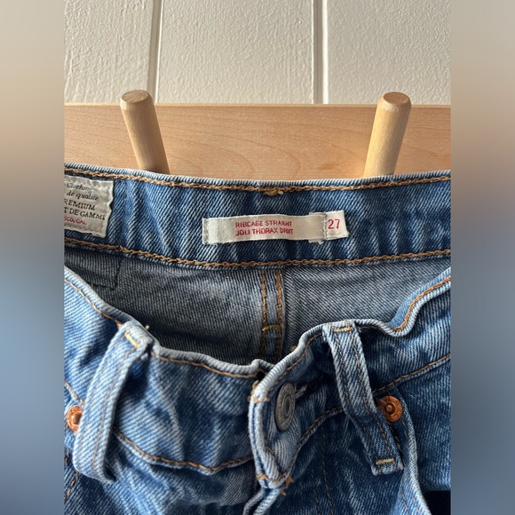 Levi’s ribcage jeans in size 27 cropped - Picture 3 of 4